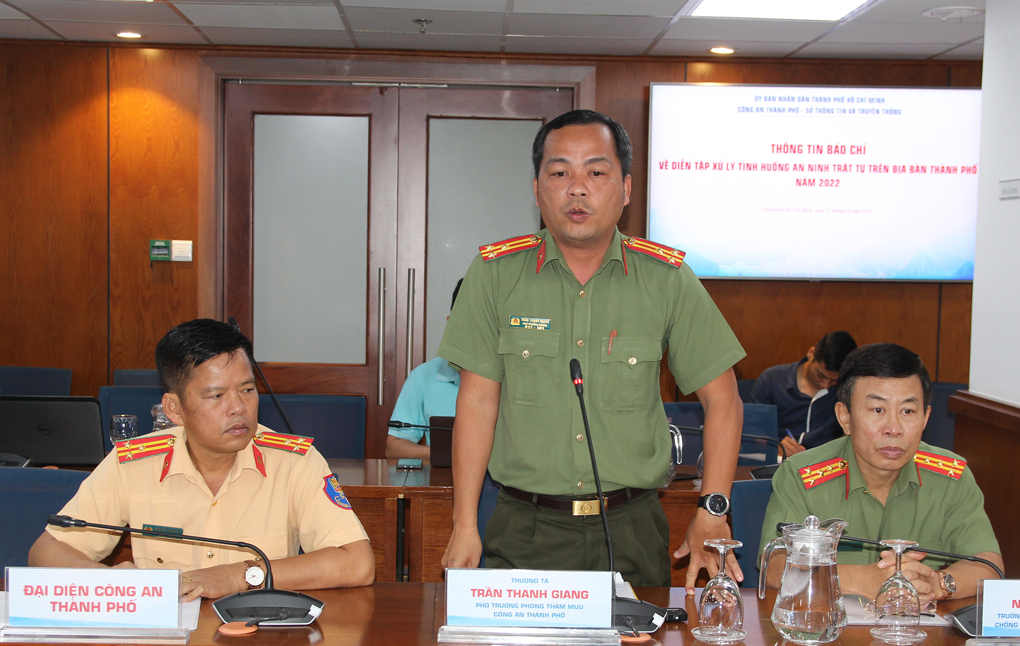 Thượng tá Trần Thanh Giang – Phó Trưởng phòng Tham mưu Công an TP. Hồ Chí Minh phát biểu (Ảnh: H.H)